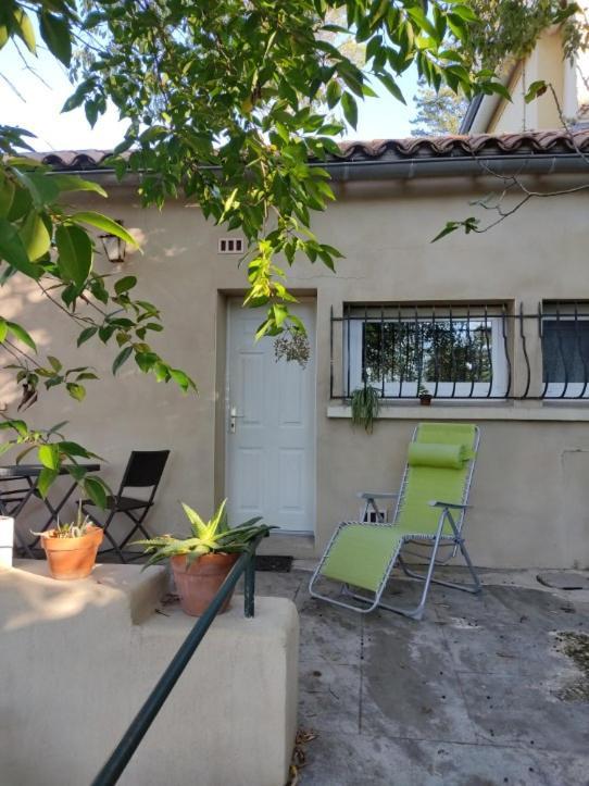 Chambre Privee Avec Parking Nîmes Exterior foto